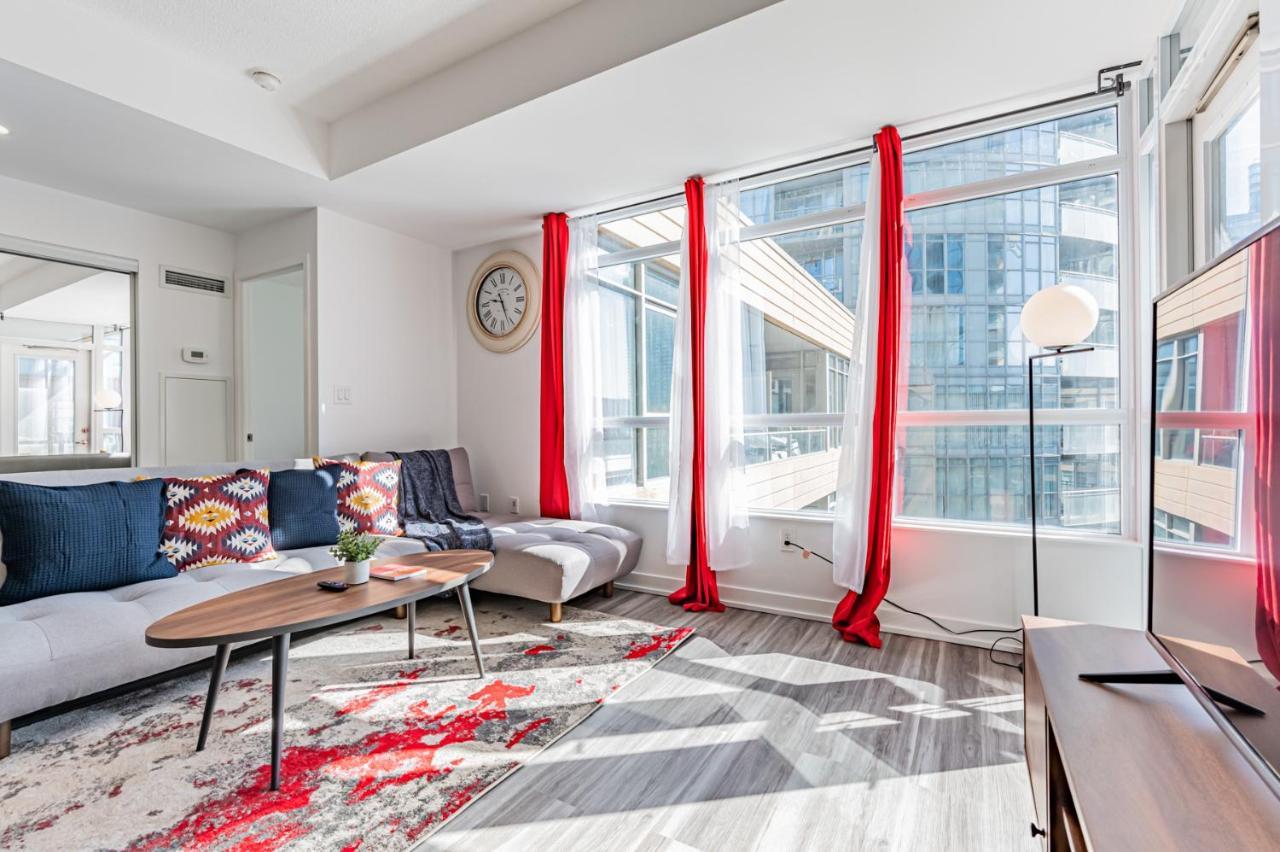 Leckie Luxurious Suites Toronto Exterior photo
