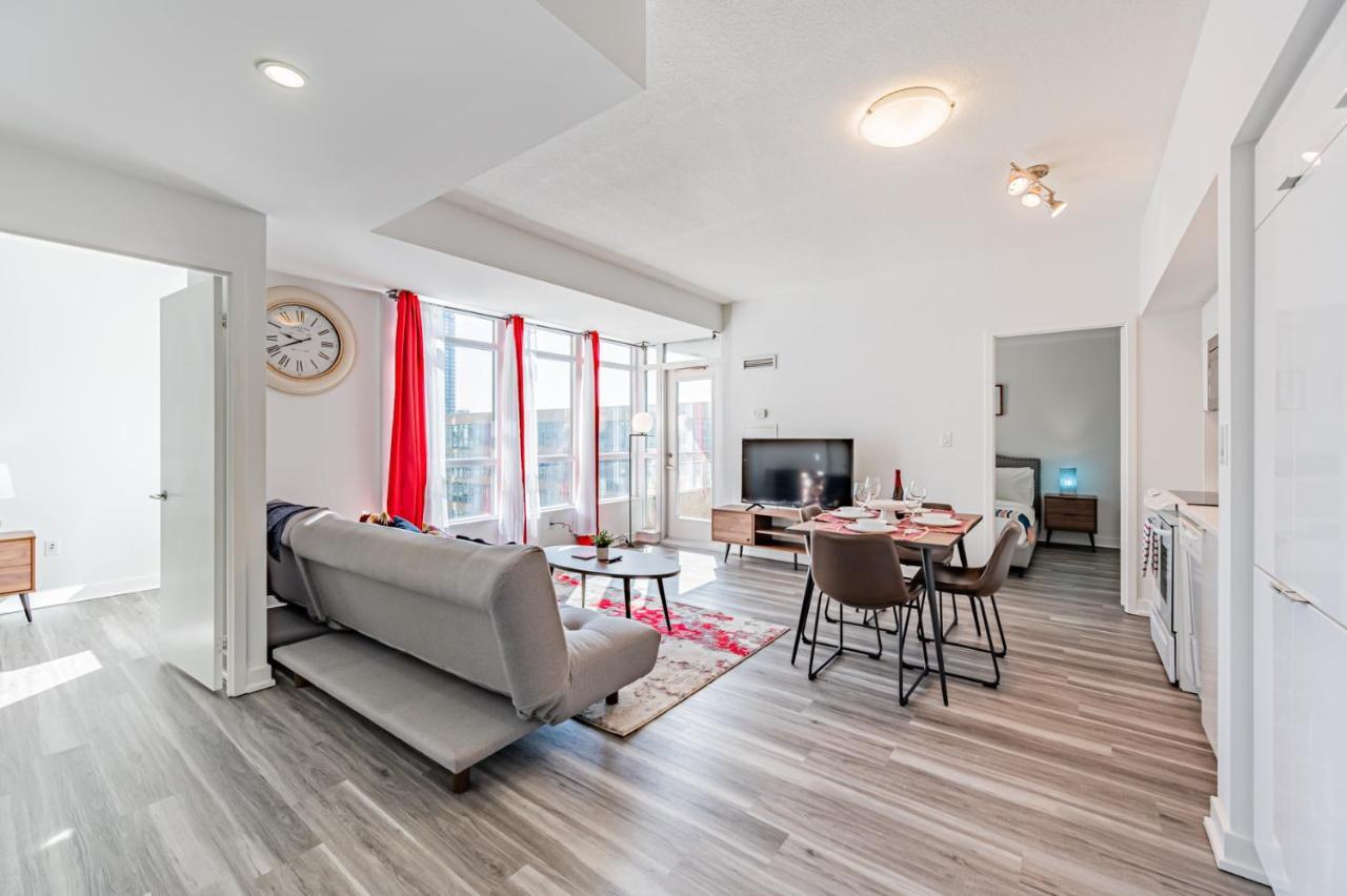 Leckie Luxurious Suites Toronto Exterior photo